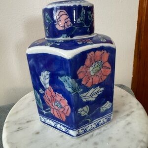 Blue Floral Ceramic Vintage Ginger Jar